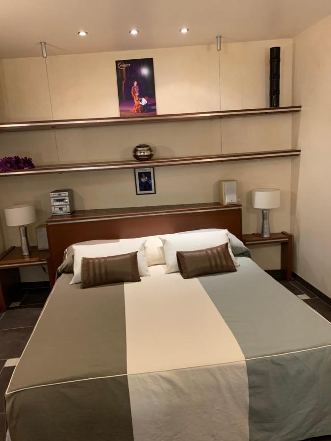 Veritable D'hotel! *
